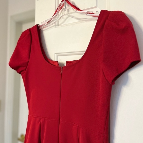 Roxy Earle X Le Chateau Fitted Short Sleeve Bodycon Dress 2 - Picture 10 of 14